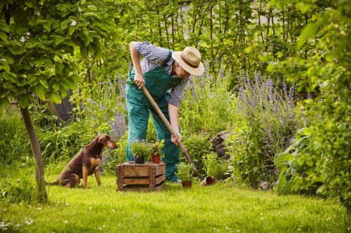 Payment and cancellation terms for gardeners